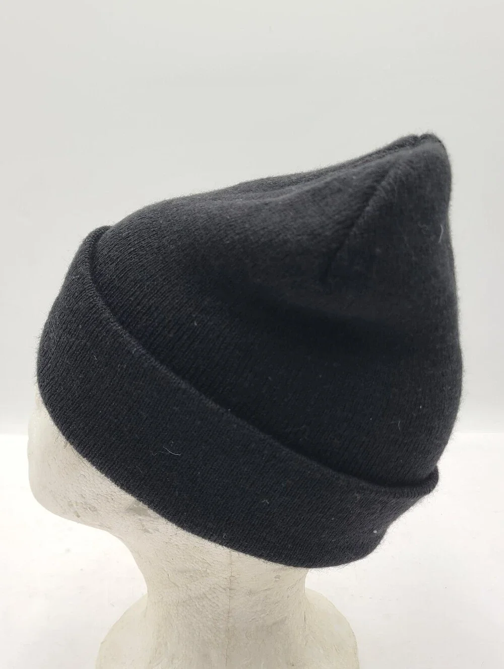 B55 Carhartt Adult One Size Black Knit Cuffed Beanie Winter Hat.